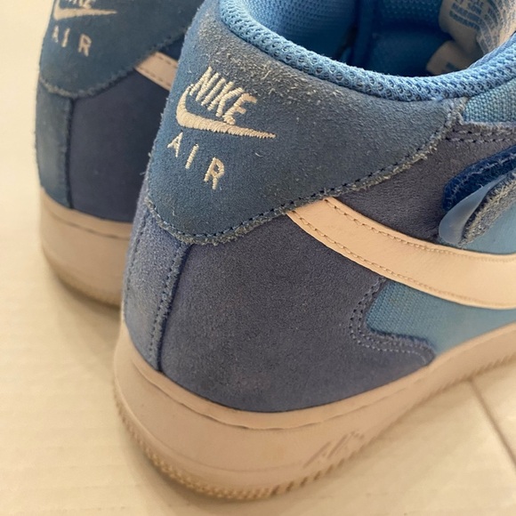 Nike Air Force 1 Men’s Mid High-Top Sneakers size 10 light blue white used - Picture 4 of 12